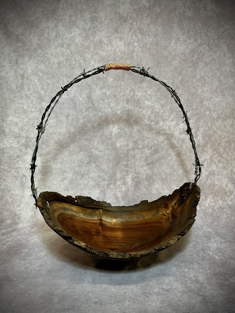 LIVE=EDGE BARBED WIRE BASKET