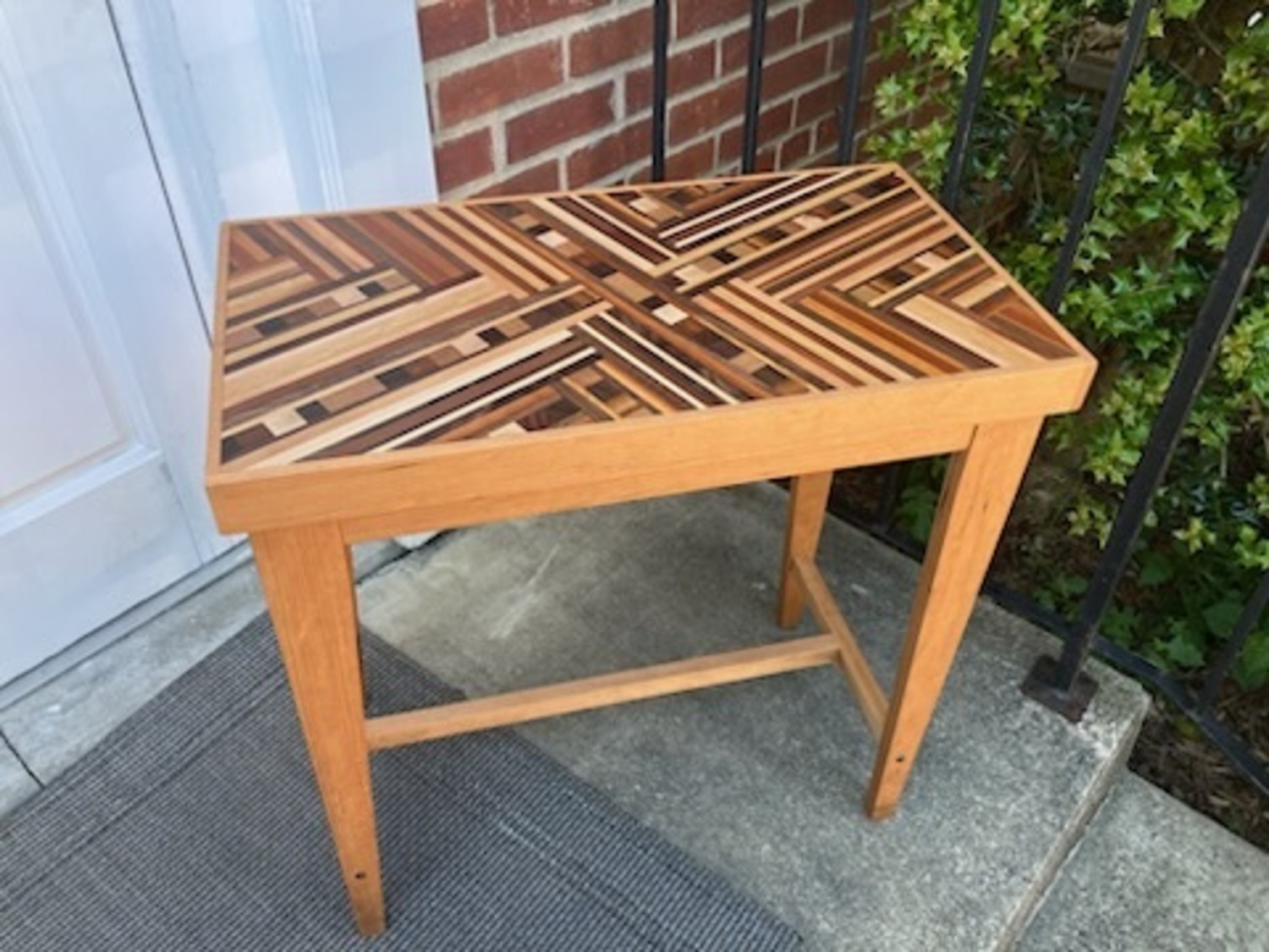 CHERRY TABLE